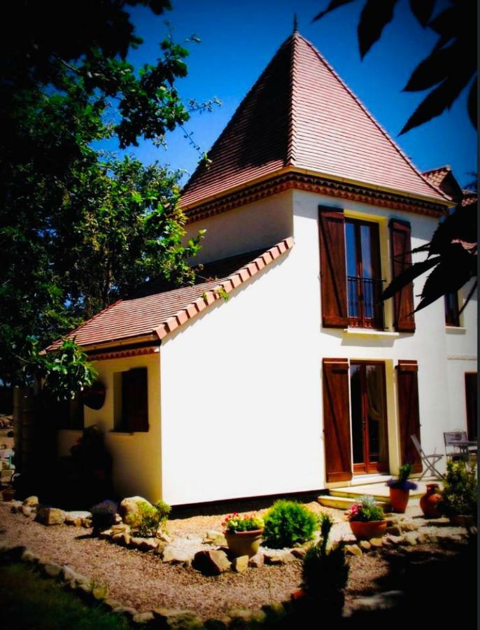 Villa The Tower à Les Dognons Extérieur photo